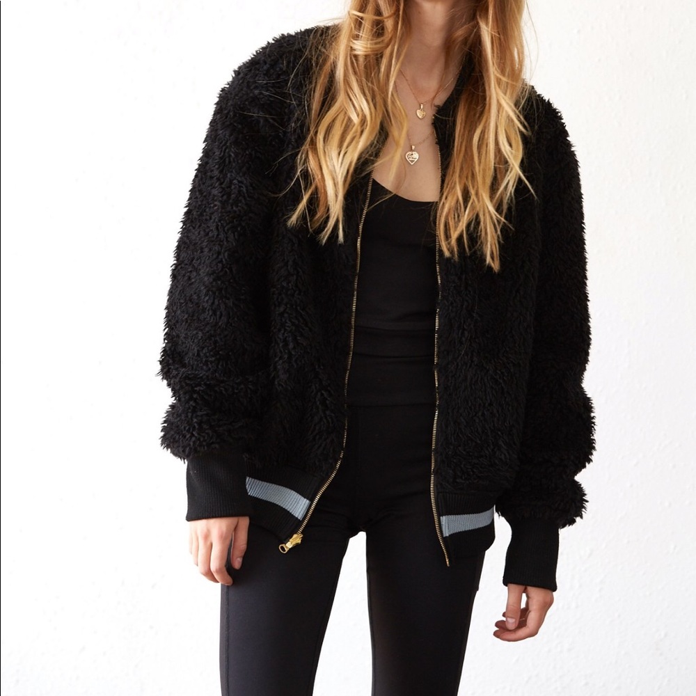 Tribe Kelley black bomb hair Brand new !!!